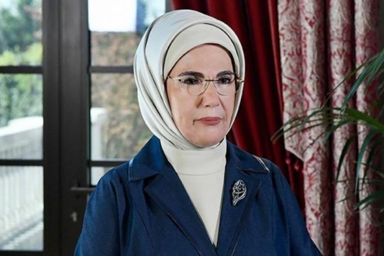 Emine Erdoğan'dan D&uuml;nya Yaşlılar G&uuml;n&uuml; hakkında mesaj yayınladı