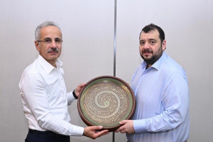 Bakan Uraloğlu, BAE'li Bakan Al Suwaldı ile Kalkınma yolu Projesi'ni g&ouml;r&uuml;şt&uuml;