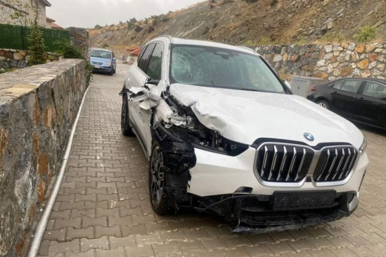 Bursa'da yayaya &ccedil;arparak &ouml;l&uuml;m&uuml;ne neden olan olan s&uuml;r&uuml;c&uuml; ve arkadaşı yakalandı