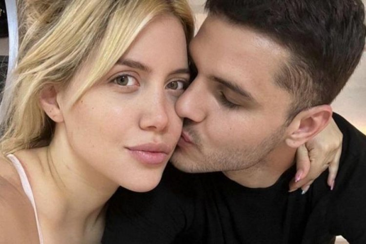 Wanda Nara, Ayasofya Camii'ni ziyaret etti