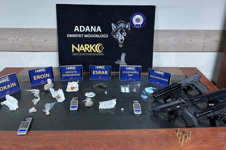 Uyuşturucu sattığı &ouml;ne s&uuml;r&uuml;len 2 ş&uuml;pheli tutuklandı