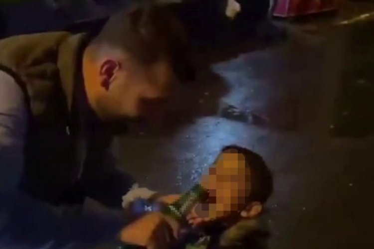 Skandal g&ouml;r&uuml;nt&uuml;: K&uuml;&ccedil;&uuml;k &ccedil;ocuğa alkol i&ccedil;irip video &ccedil;ektiler!