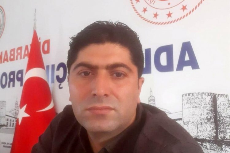 Şiddet g&ouml;rd&uuml;ğ&uuml;n&uuml; iddia ettiği babasını uyurken &ouml;ld&uuml;ren zanlı tutuklandı