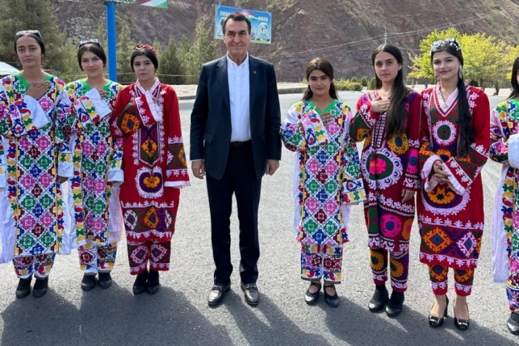 Başkan D&uuml;ndar'dan Dangara'ya iade-i ziyaret