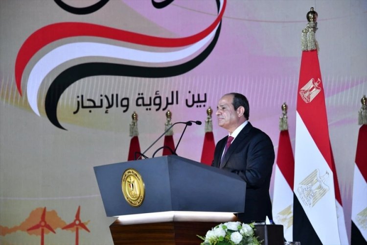 Mısır Cumhurbaşkanı Sisi, &uuml;&ccedil;&uuml;nc&uuml; bir d&ouml;nem i&ccedil;in adaylığını a&ccedil;ıkladı
