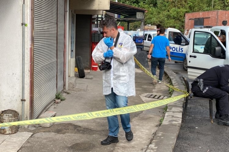 Tartıştığı adamı ayağından vurdu