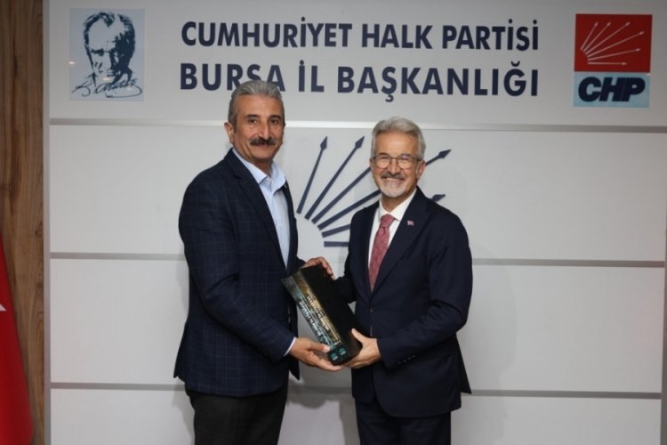 Başkan Erdem ve  CHP Bursa İl Başkanı Nihat Yeşiltaş'tan başarı i&ccedil;in birlik vurgusu