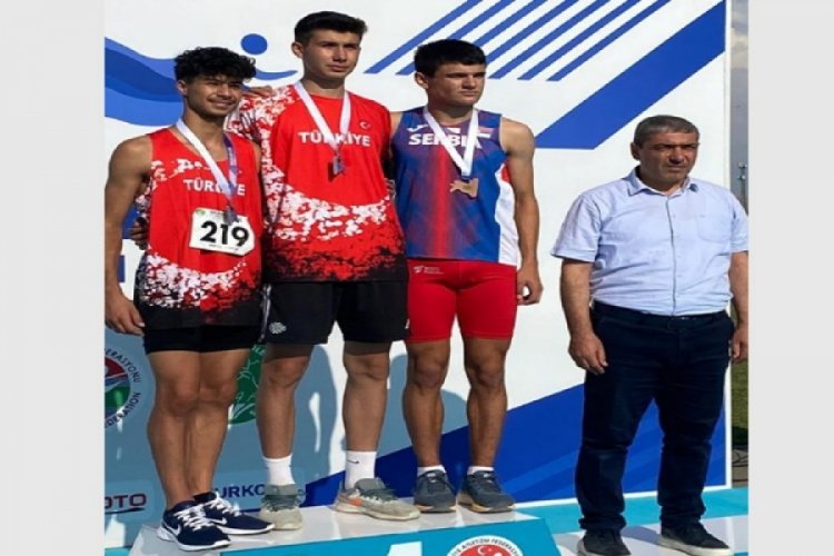 Kırşehirli atlet Muhammet Enes Kılı&ccedil;, Balkan şampiyonasında başarı elde etti