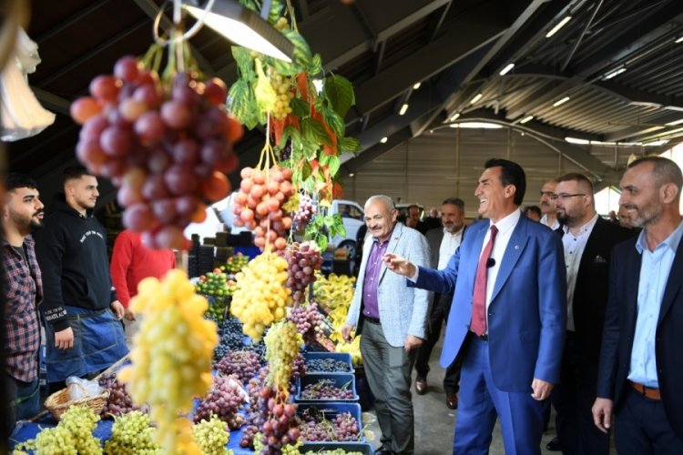 Başkan D&uuml;ndar'dan kapalı pazar ziyareti