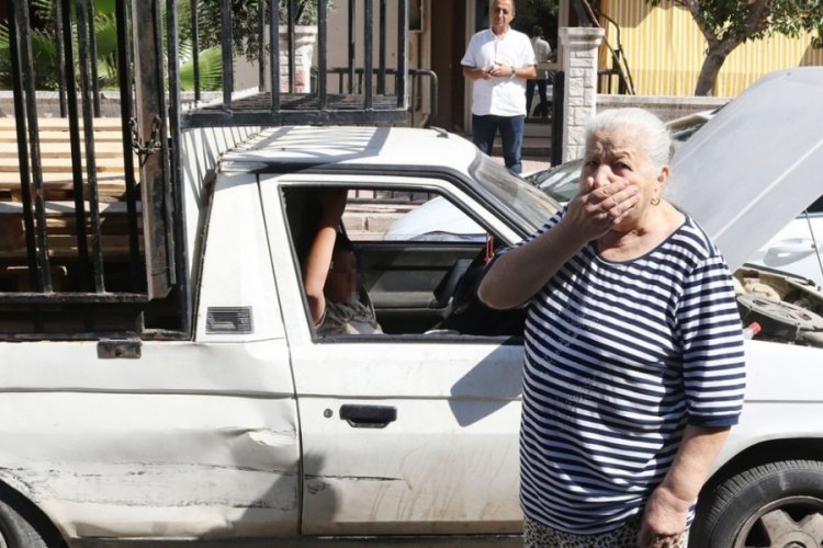 Antalya'da kamyonetteki &ccedil;ocuklar polisi alarma ge&ccedil;irdi