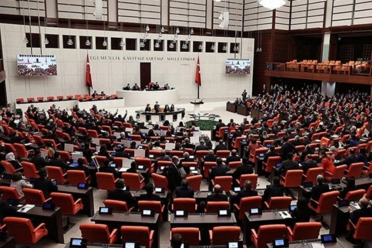 Saadet Partisi, İYİ Parti, Yeşil Sol Parti ve CHP'nin grup &ouml;nerileri TBMM'de kabul edilmedi