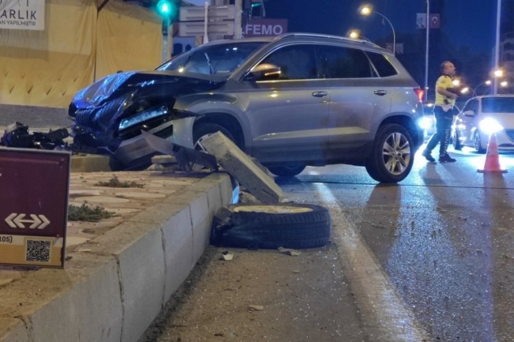 Batman'da kontrolden &ccedil;ıkan ara&ccedil; takla attı: 1'i ağır 3 yaralı