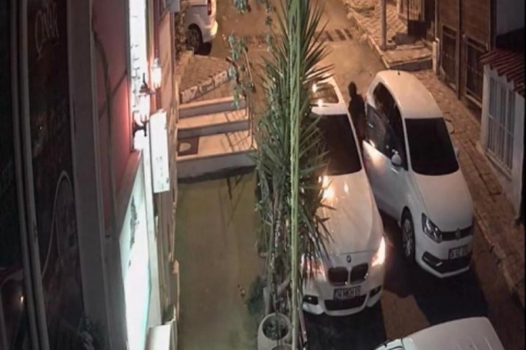 İstanbul'da otomobil alarmıyla korkup ka&ccedil;an hayalet ekran hırsızları