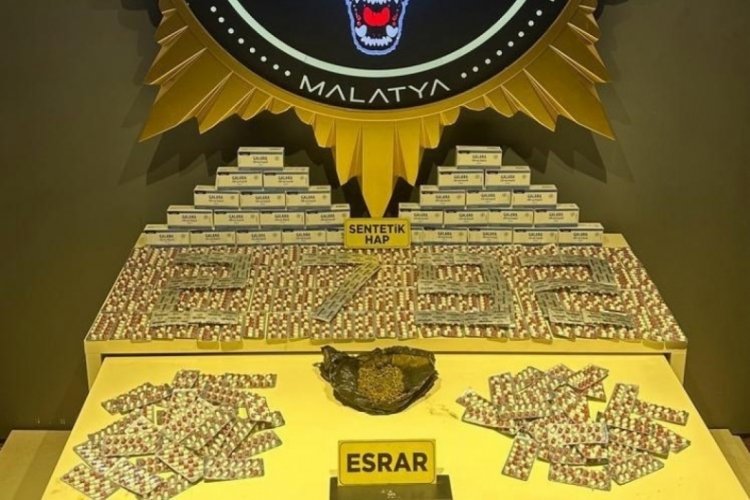 Malatya'da otob&uuml;sle uyuşturucu sevkiyatına polis engeli: 2 g&ouml;zaltı