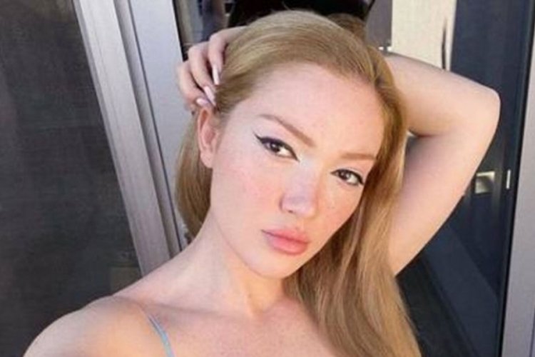 Danla Bilic rap&ccedil;i ile dudak dudağa! Sevgilisi bakın kim &ccedil;ıktı