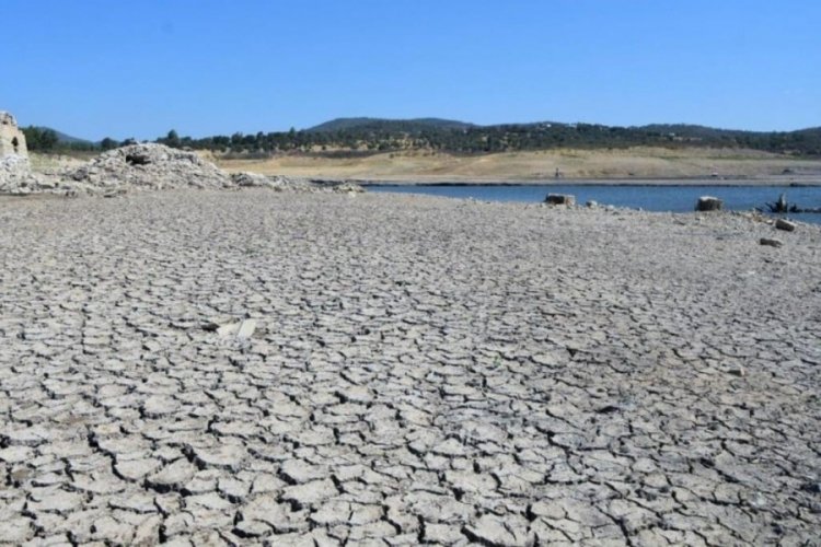 Bodrum'da kuraklık tehlikesi! Barajdaki sular tamamen t&uuml;kendi