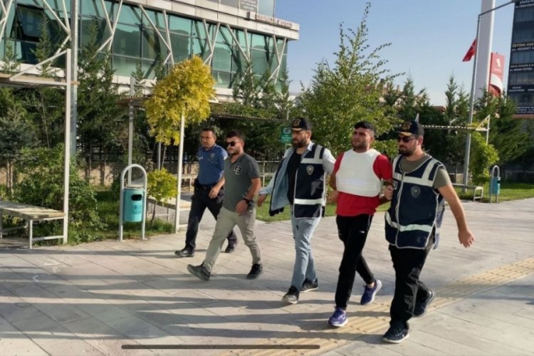 Niğde'de husumetlilerin kavgasında kan aktı: 1 &ouml;l&uuml;, 1 yaralı