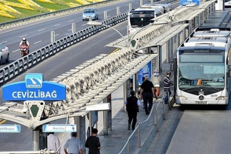 İstanbul'da bug&uuml;n toplu ulaşım &uuml;cretsiz