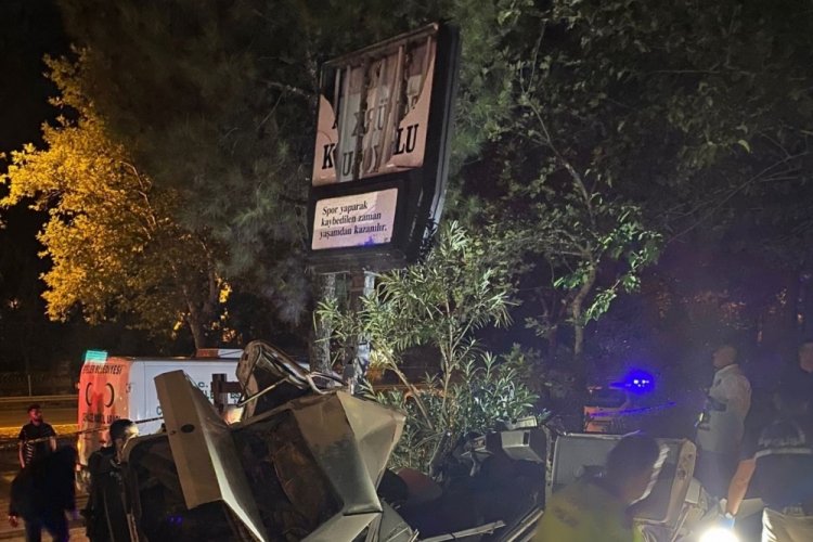 Aydın'da trafik kazası: 2 &ouml;l&uuml;