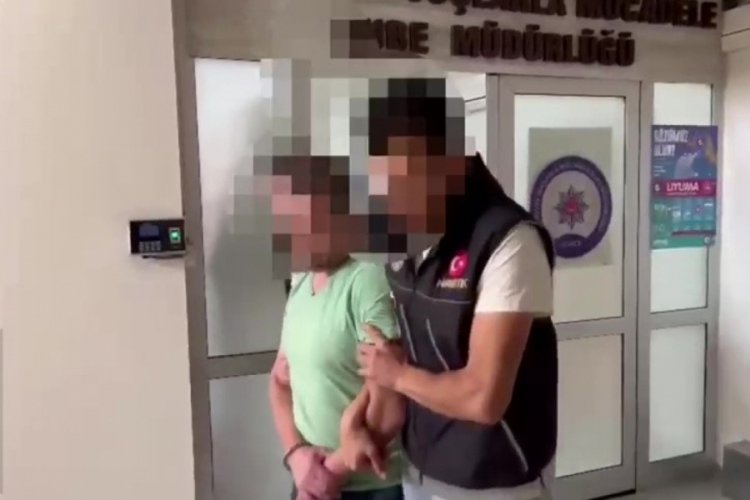 D&uuml;zce'de uyuşturucu satıcısı 2 kişi tutuklandı