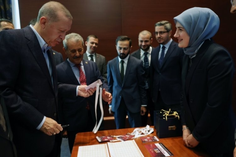 Cumhurbaşkanı Erdoğan delege kartını aldı