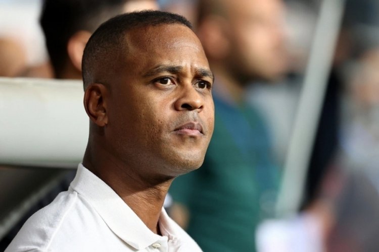 Patrick Kluivert: Trabzonspor'a daha fazla gol atamadığımız i&ccedil;in &uuml;zg&uuml;n&uuml;z