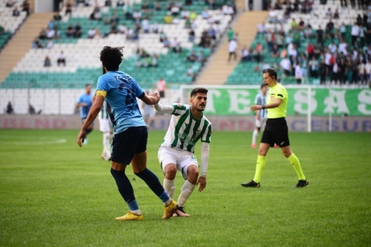 Bursaspor Ankara Demirspor'a evinde 2-0 kaybetti