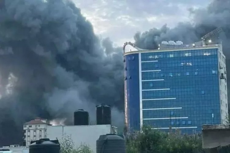 İsrail, Gazze'de 14 katlı binayı vurdu