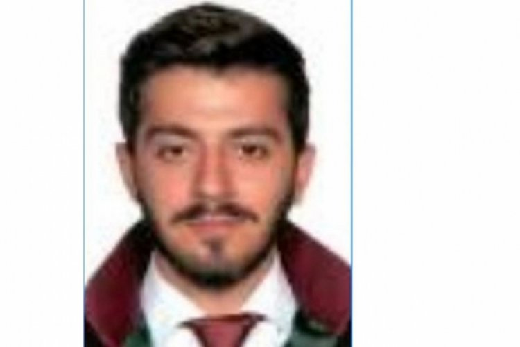 Bursa'da ucuz l&uuml;ks otomobil vaadiyle paraları topladı, tutuklandı
