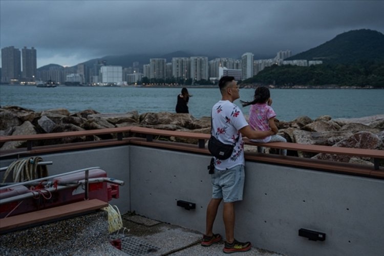 Hong Kong'da "Koinu Tayfunu" alarmı