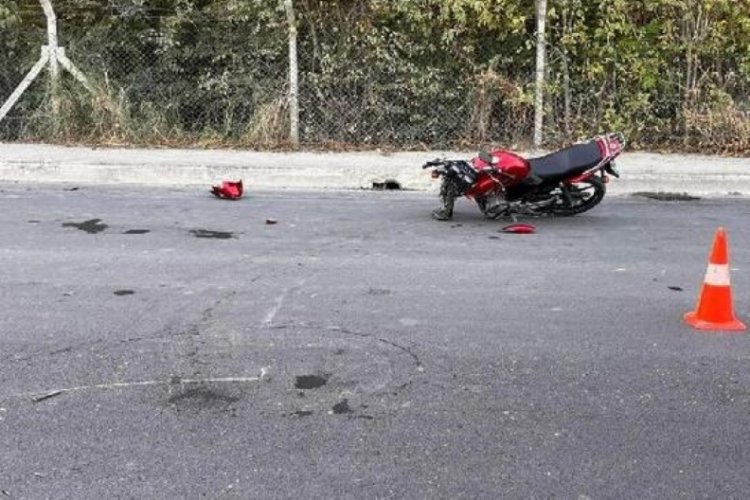 Amasya'da motosikletle kaldırıma &ccedil;arpan 13 yaşındaki &ccedil;ocuk hayatını kaybetti