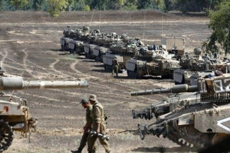 İsrail ordusu Gazze sınırına yığınak yapıyor
