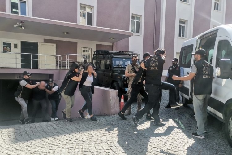 HDP İzmir il eş başkanları ve il&ccedil;e başkanı adliyede