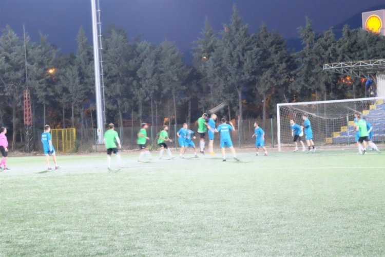 &Ccedil;akırlıspor ile Yalovaspor hazırlık ma&ccedil;ında karşılaştı