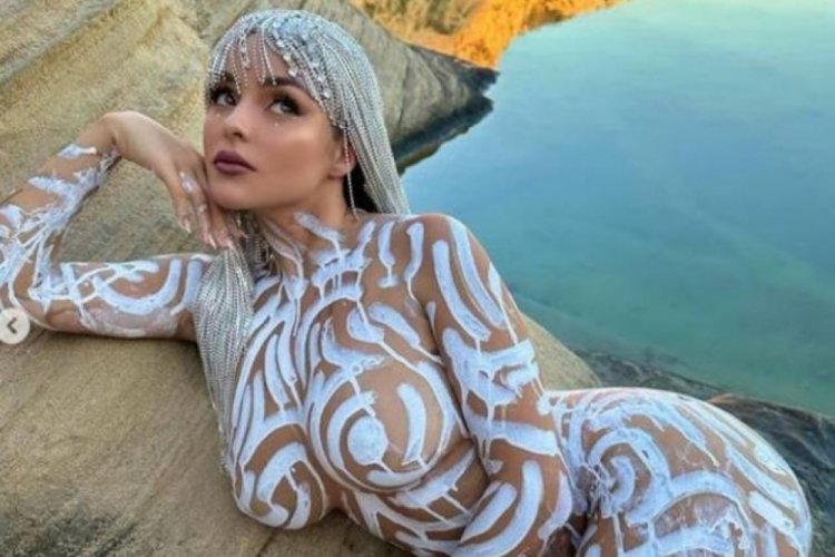 Demi Rose pozlarıyla yine adından s&ouml;z ettirdi! Bir bakan bir daha baktı