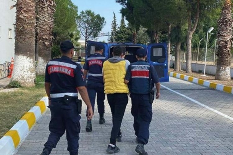 İzmir'de 464 g&ouml;&ccedil;men yakalandı, 12 organizat&ouml;r tutuklandı
