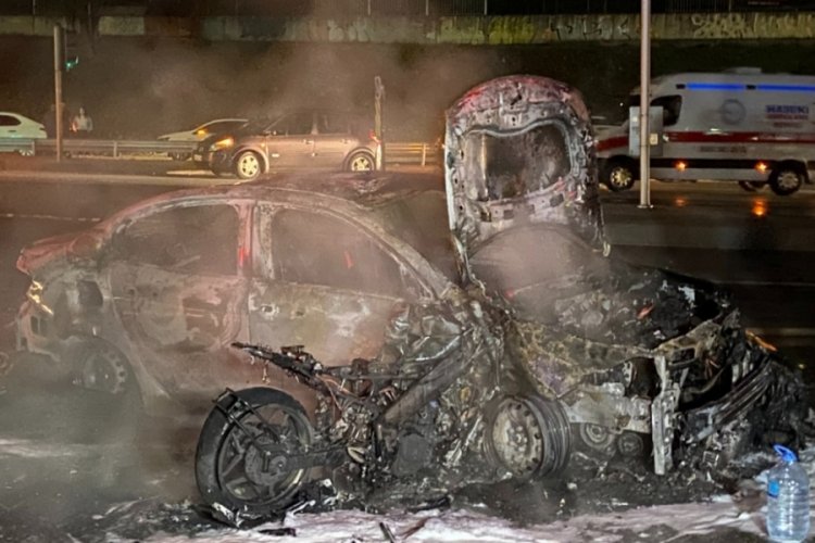 Motosikletten u&ccedil;an gen&ccedil; yaşamını yitirdi