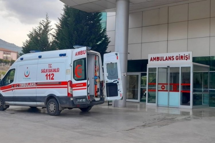 &Ccedil;orum'da motosiklet ve bisiklet &ccedil;arpışması: İki s&uuml;r&uuml;c&uuml; ağır yaralandı