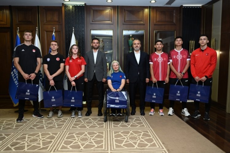 Başkan Alinur Aktaş: Bursa'nın milli gururlarını ağırladı