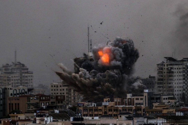 Hamas Aşkelon'u bombalıyor