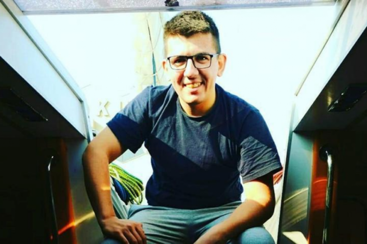 Husumetlisi tarafından kavgada baltayla yaralanmıştı, hayatını kaybetti