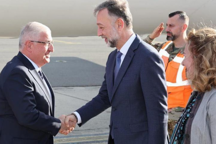 Bakan Yaşar G&uuml;ler, NATO Savunma Bakanları Toplantısı i&ccedil;in Bel&ccedil;ika'da