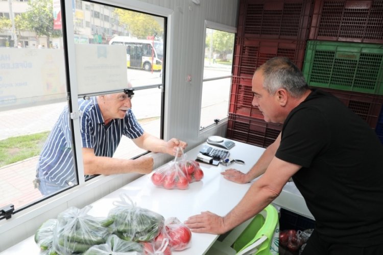 Gemlik'teki halk b&uuml;feleri ucuz ve kaliteli &uuml;r&uuml;nleri sunuyor