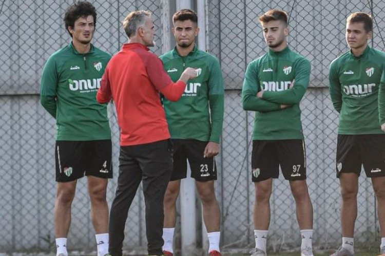 Bursaspor Murat S&ouml;zkesen ile ilk antrenmanını yaptı