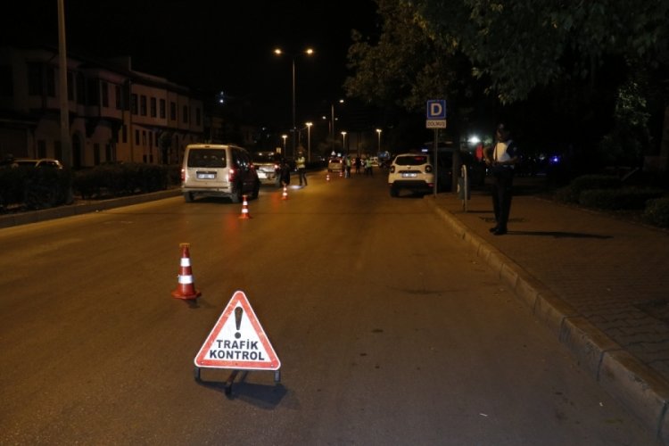 Adana'da bin 836 polisle, huzur ve g&uuml;ven uygulaması