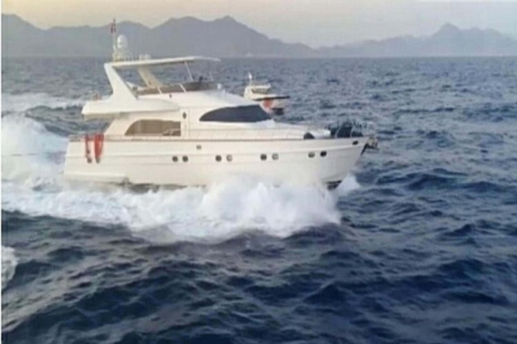 ABD bayraklı motoryat ile g&ouml;&ccedil;men ka&ccedil;ak&ccedil;ılığında yeni detay!