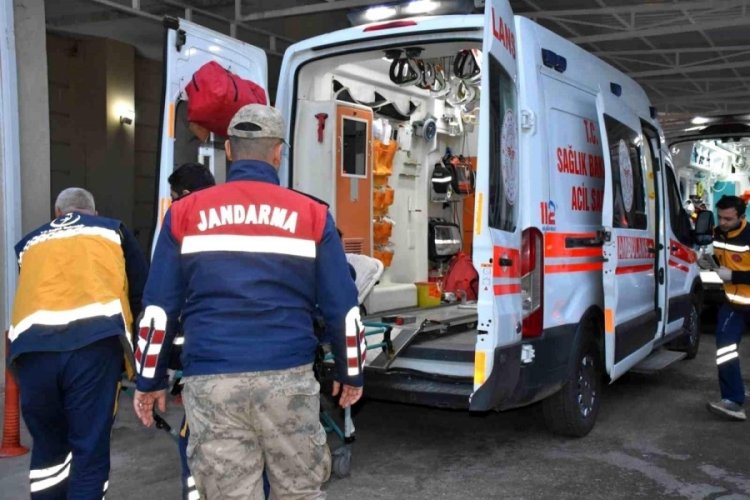 Şanlıurfa'da geri manevra yapan kamyonetin &ccedil;arptığı bebek hayatını kaybetti
