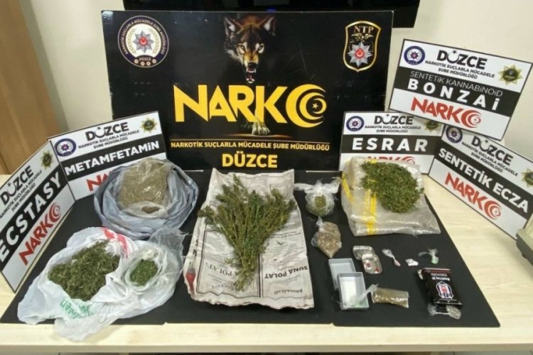 D&uuml;zce'de uyuşturucu operasyonu! 2 ş&uuml;pheli yakalandı