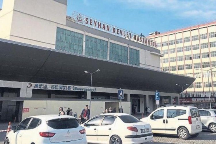 Adana'da torunları tarafından iki kişi hastaneye kaldırıldı