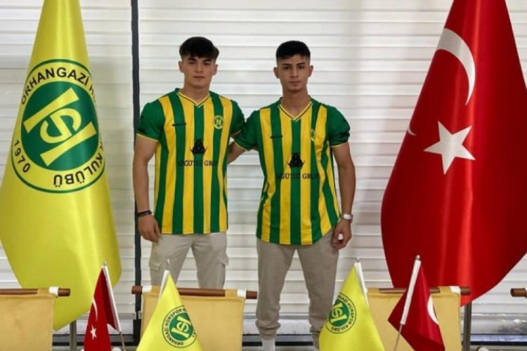 Bursa'da amat&ouml;r kul&uuml;p depremzede futbolculara sahip &ccedil;ıkıyor